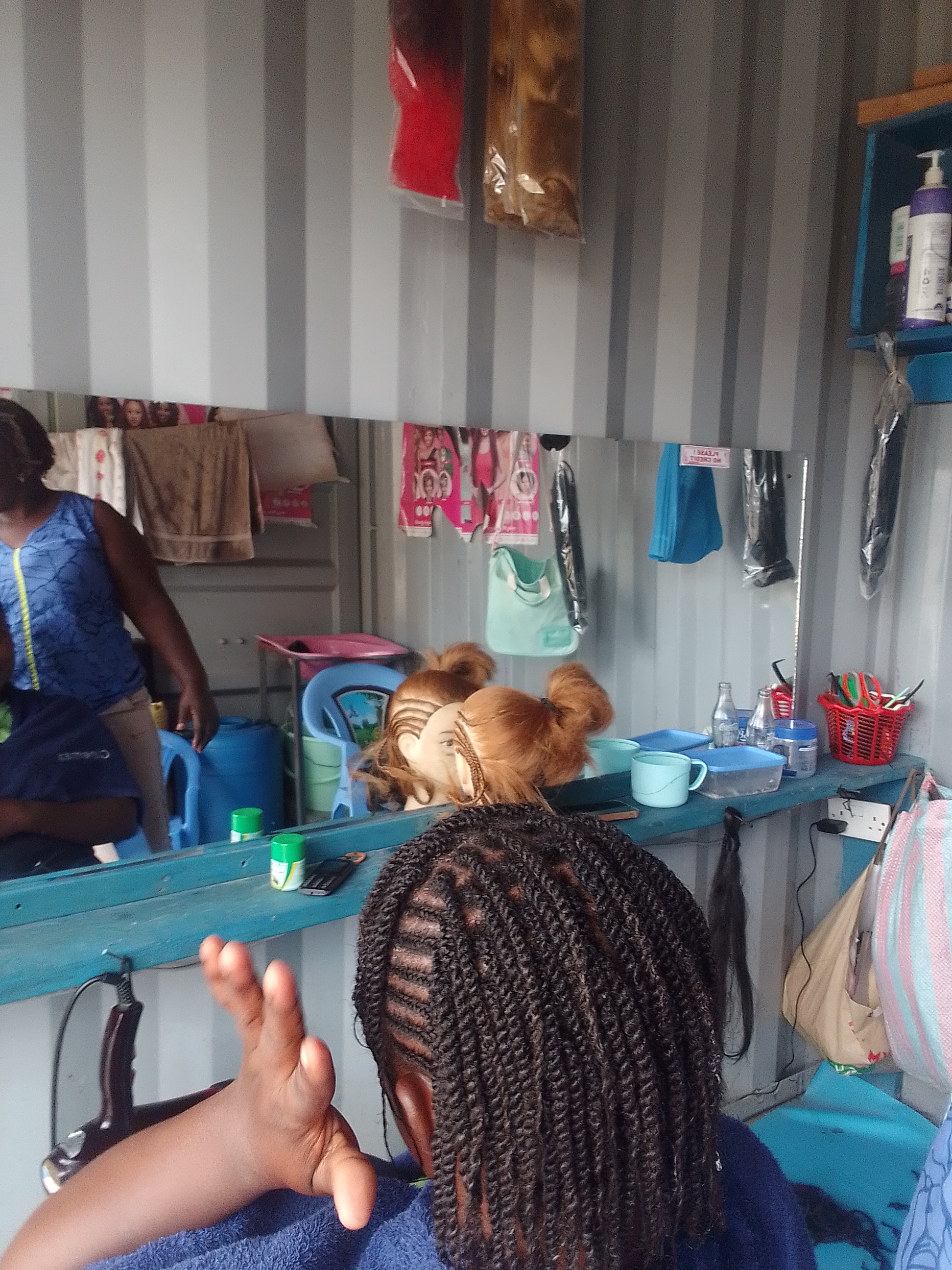 Zura Salon gallery 1