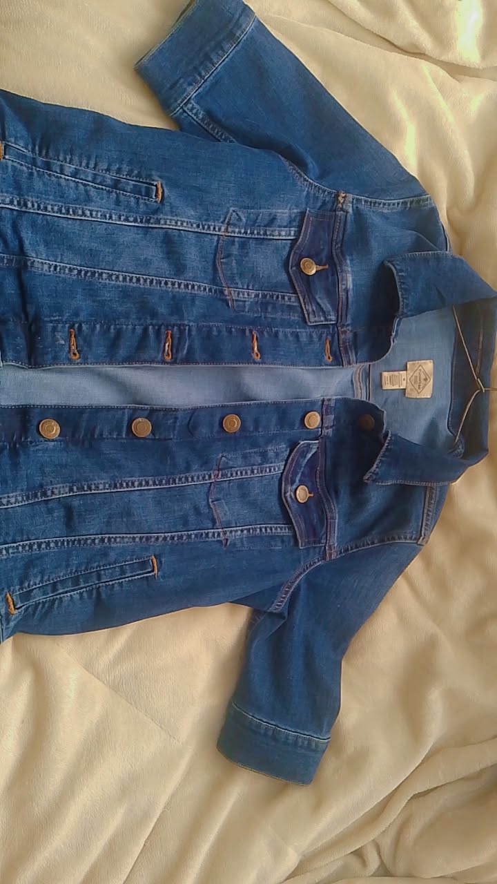 Archie thrifts and saloon gallery 3